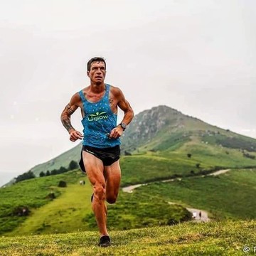 UGLOW競技背心男女款春夏秋季跑步運動速干無袖修身超輕圓領競速