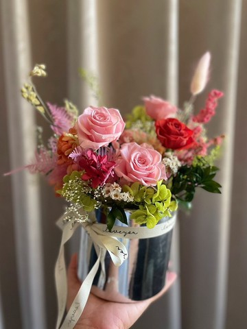 【花訴花藝】玫瑰花抱抱桶/開幕花禮/捧花 永生花