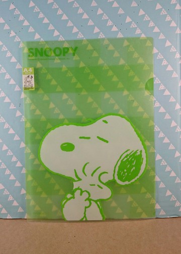 【震撼精品百貨】史奴比Peanuts Snoopy  文件夾 綠色 震撼日式精品百貨