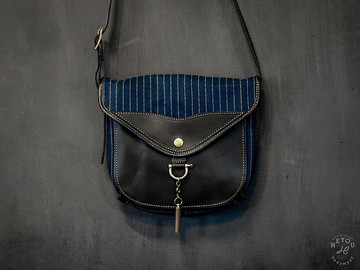 The Wayfarer's Bag -Type.2- 旅人馬鞍包藍條紋款