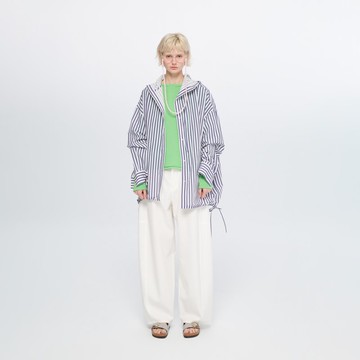 10 MOOn 連帽襯衫/大罩衫