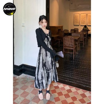 【MNMF】👗有貨👗秋裝2025新款水墨復古國風吊帶連衣裙女裝小衆新中式中長A字裙子 秋冬連衣裙 梨形身材友好