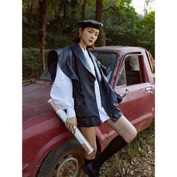 (免運)馬甲女春秋2025新款寬松無袖木耳邊時尚機車pu皮馬夾外套外搭潮流