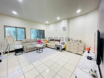 台中房仲阿強★近國圖館美裝潢採光邊間透天｜台中市南區福東街