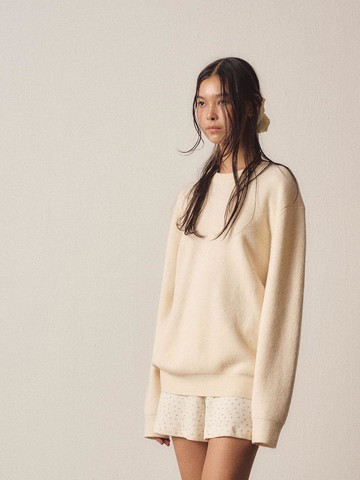 Soft Round Neck Loose Fit Knit [Beige]