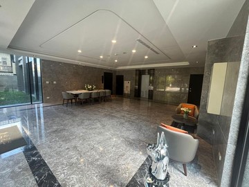 宜市超漂亮的精品裝潢平面車位全新華廈D湘齡｜宜蘭縣宜蘭市中華路