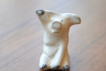 【畢業禮物】粉紅招財豬/hi打招呼小豬療癒手捏醜萌呆可愛豬陶偶