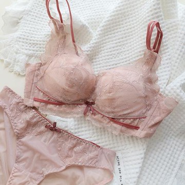 愛麗仙境少女蕾絲內衣乳膠棉軟糯親膚無鋼圈小胸聚攏上托文胸套裝
