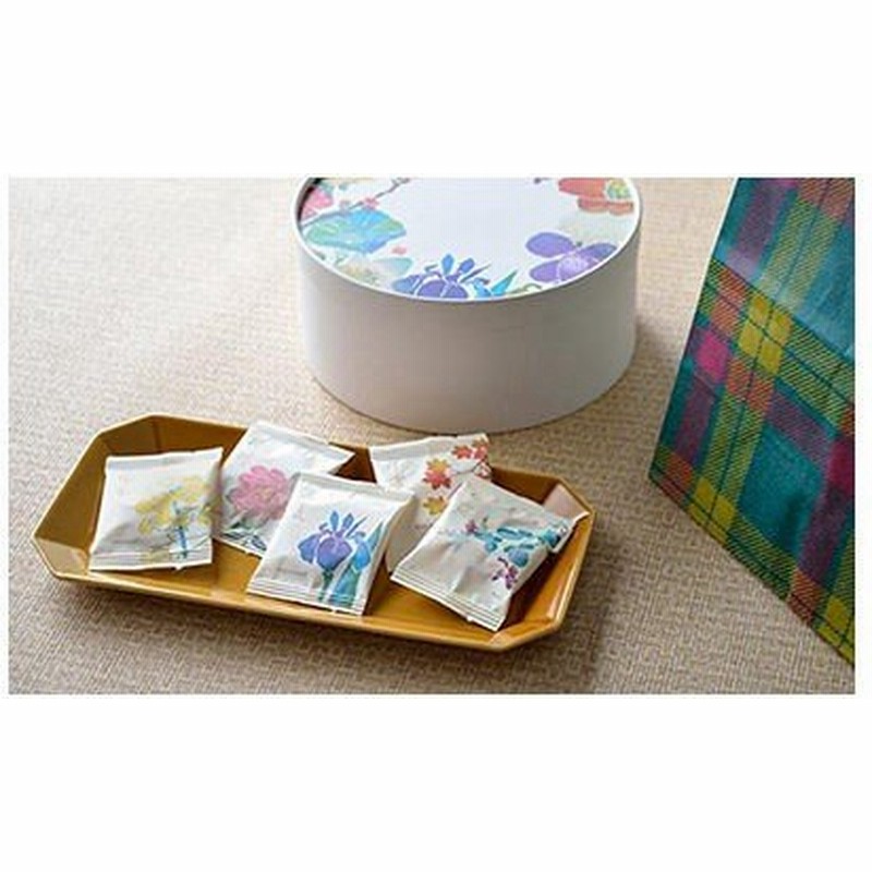 三越伊勢丹 銀座あけぼの 二十四節花 1箱 36枚入 紙袋付 和菓子 母の日 父の日 敬老の日 通販 Lineポイント最大0 5 Get Lineショッピング