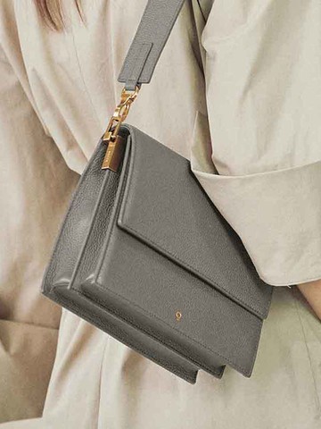 D-Wise Shoulder Bag (2 Colors)