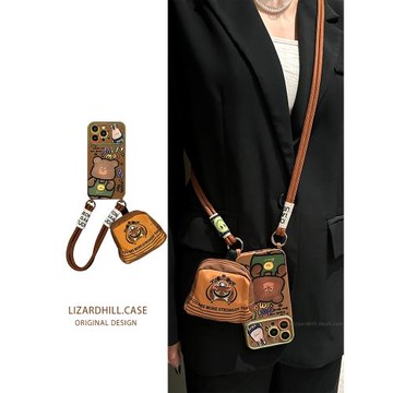 lizardhill 可愛趣味棕熊適用蘋果16手機殼新款斜挎背帶iphone15promax女小眾14pro超好看13零錢包12掛繩新品