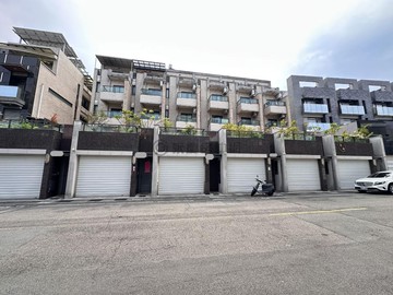 仁雄商圈|花采墅|花園露臺電梯雙車墅|雙層主臥｜高雄市仁武區慈惠三街