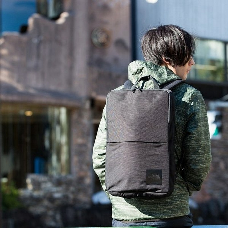 ノースフェイス シャトルデイパックスリム 18l Nm リュック バックパック ビジネスバッグ Shuttle Daypack Slim ブラック The North Face 通販 Lineポイント最大0 5 Get Lineショッピング
