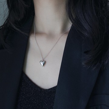 冷淡風通體925純銀復古愛心鎖骨鏈鏈INS風時髦小眾輕奢毛衣項鏈1入