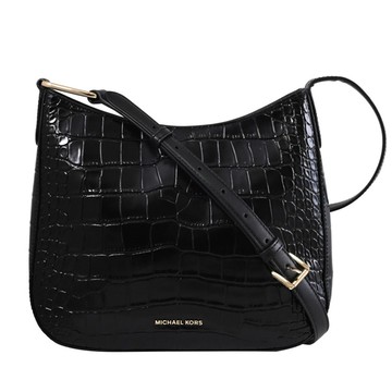 MICHAEL KORS KENSINGTON 浮雕LOGO鱷魚壓紋斜背彎月包.黑