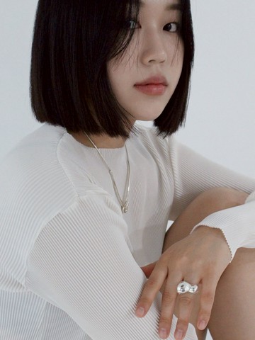 Closed Bold Ring