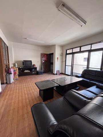 北區38坪零公設公寓 改套自住都可以 首購新青安 ｜台中市北區健行路