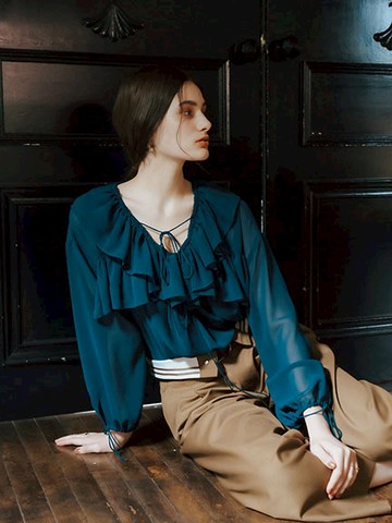 抽繩綁帶荷葉邊交叉分層造型透膚襯衫(7C43L0C0100) - YECCA VECCA