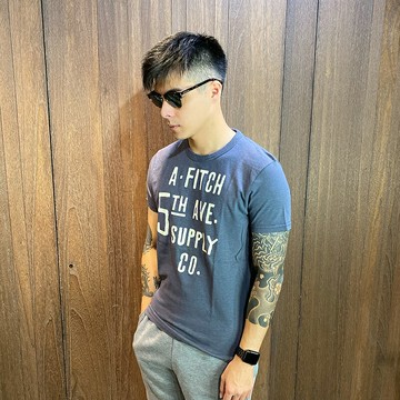 美國百分百【Abercrombie & Fitch】T恤 AF 短袖 T-shirt 麋鹿 logo 深灰藍 H242