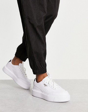 Puma olso maja trainers in white and black
