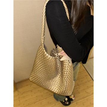 原創香檳色編織托特包女2026秋冬新款大容量通勤高級感手提單肩包