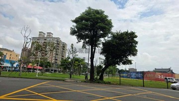河堤大樂商圈/敦煌綠帶店住優質五樓透天17059｜高雄市三民區敦煌路