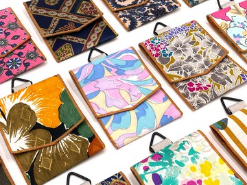 再生名片夾直式卡套組(掛繩花色隨機)台灣印花版