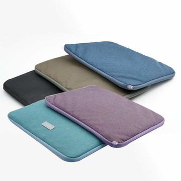 The V 13吋NB筆電包 墨綠