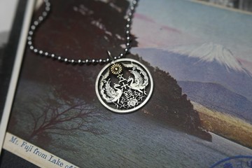 鏤空硬幣飾物-日本昭和 五十錢 雙鳯凰銀幣