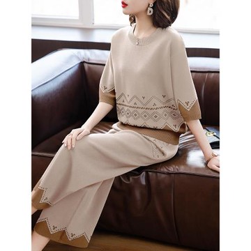 (免運)媽媽春夏2026新款時尚兩件套中老年人女裝休閑短袖冰絲運動服套裝