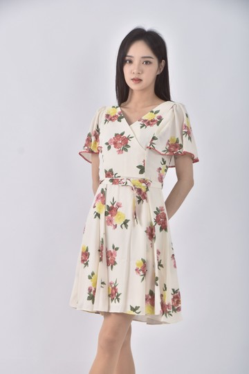 (S) superemelala質感花紋杏色綁帶洋裝