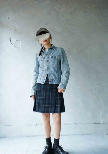 尋寶古著-Lee 水洗刷白淺藍合身牛仔外套