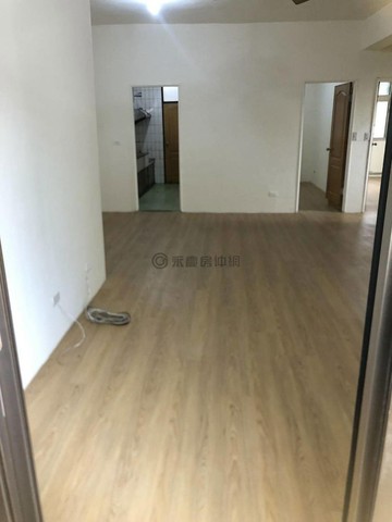五股稀有2字頭公寓方正格局邊間通風採光棒｜新北市五股區成泰路三段