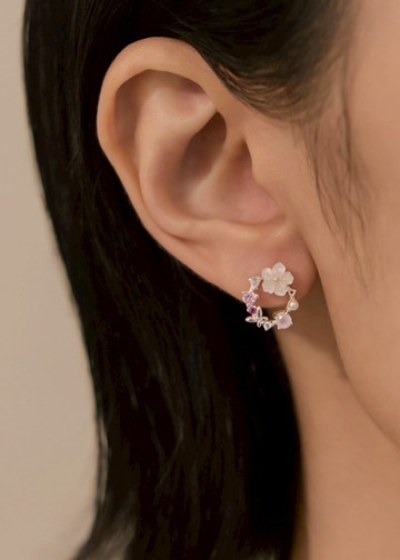 貝殼花環・純銀耳環