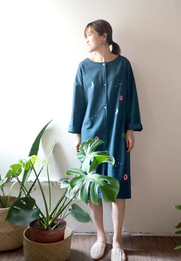 小狗月亮藏藍綁帶多穿式手工印花洋裝