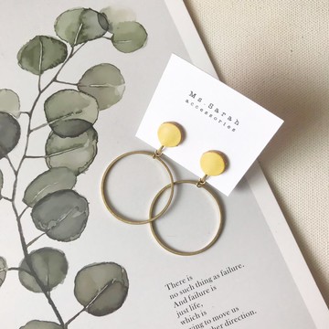 皮革耳環_小圓幾何_暖黃中圓