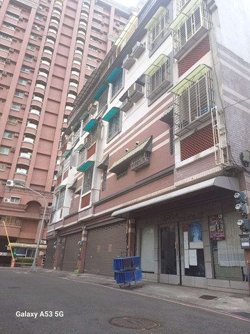 植物生態園區/巨蛋高鐵商圈/大面寬雙車庫別墅｜高雄市左營區曾子路