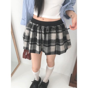 Codibook｜韓國 wonderwonder 絨毛格紋寬擺南瓜造型短裙［預購］裙子 傘狀裙 女裝
