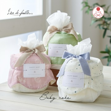 【日本 Lien de famille】嬰兒尿布蛋糕禮品組（多功能圍兜）｜日本製・職人手作・質感送禮｜多功能拍嗝兩用圍兜+尿布｜新生 彌月 滿月 收涎 週歲 生日｜送禮首選 快速出貨 禮盒形式