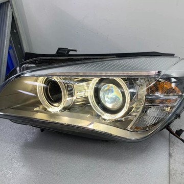 (質量保固）10~15款BMW X1大燈E84氙氣大燈總成原廠原裝頭燈