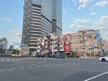 拎包直接入住｜鼎中商圈many｜公園景觀大兩房平車｜高雄市三民區鼎中路
