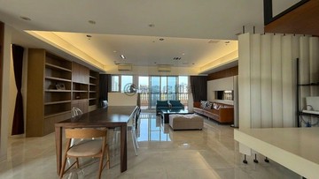 亞灣豪宅指標貝拉莫里稀有大露台戶型4房雙大平車｜高雄市前鎮區中華五路