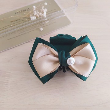 簡約雙色蝴蝶結大鯊魚夾 深綠+卡其