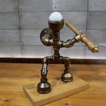 【送禮首選】 支持刻字 機器人水管臺燈工業風臺燈LED創意桌燈