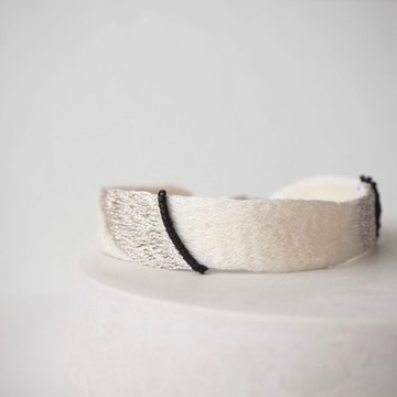 刺繡手鍊 象牙白