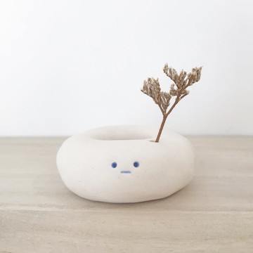 BUGS | 迷你花器 | 桌上風景 | 香薰油擴香石 | 甜甜圈 DONUT