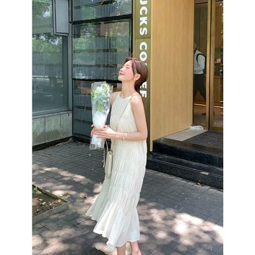【ʟɪᴏɴɴ現貨】隔日到貨 韓系削肩洋裝 夏天顯瘦洋裝  連身裙 女裝 洋裝 杏色洋裝 設計感洋裝 連衣裙夏天 長裙 女