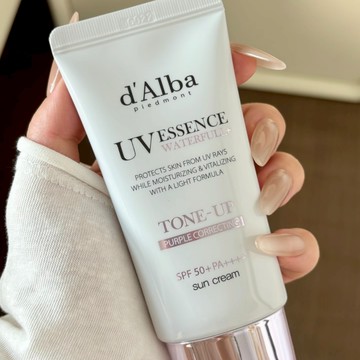 韓女推薦！ dalba 防曬霜 純素水自然提亮 隔離 高強防曬 親膚輕薄 防曬乳 防曬霜 隔離防曬霜 防水防汗 修飾膚色