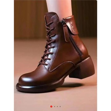 維偉嚴選軟底氣質馬丁靴艾尚高檔女靴秋冬季女士粗跟時尚增高鞋子