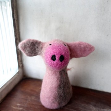 桌上擺飾溫蛋偶・玩泥巴的小豬